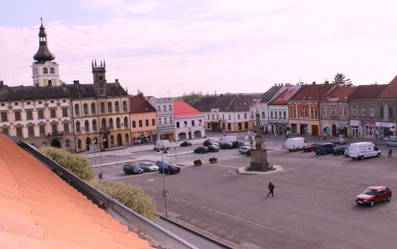 Hotel Kralovsky Dvur Hořice Eksteriør billede